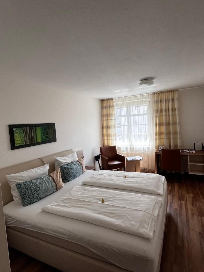 Hotel Rebstoeckle ハーグナウ エクステリア 写真
